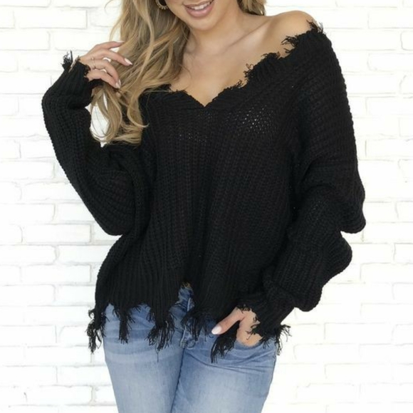 Fabutiq Sweaters - Black Ribbed jagged knit sweater